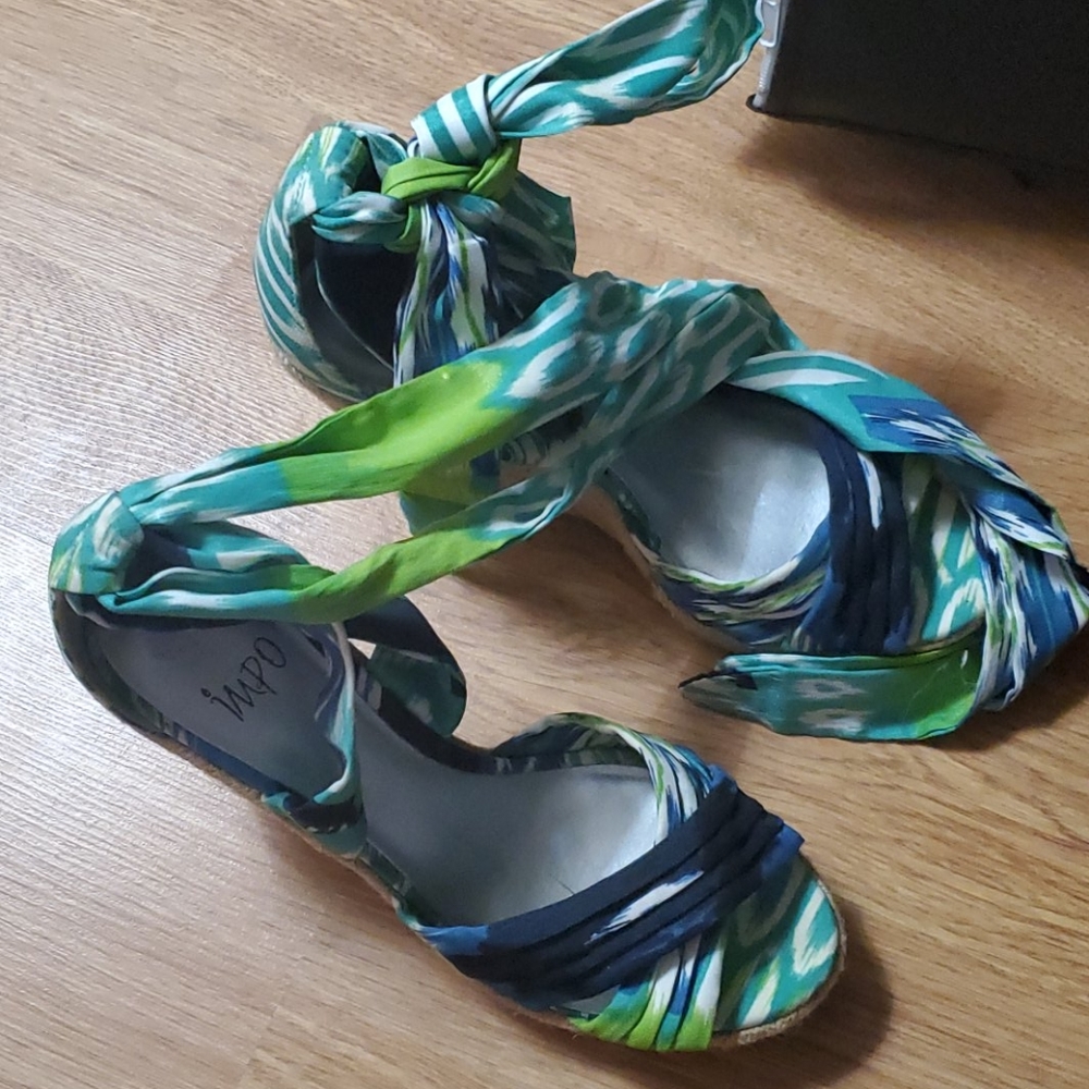 Shoes - Picture 3 of 3